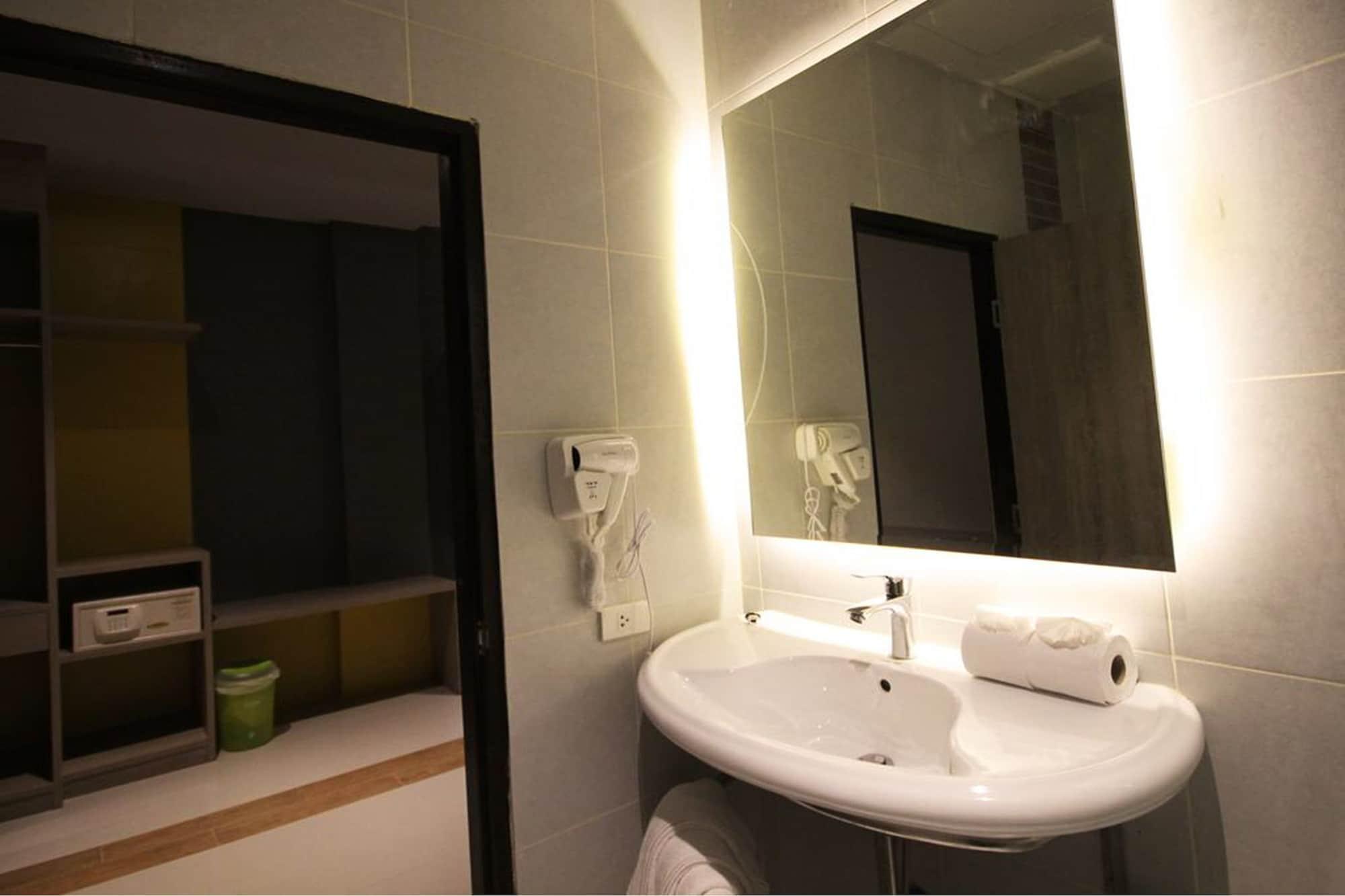 Rooms Republic Hotel Ao Nang Beach Dış mekan fotoğraf