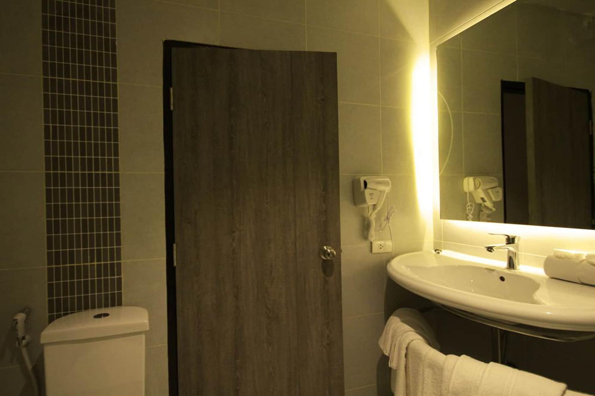 Rooms Republic Hotel Ao Nang Beach Dış mekan fotoğraf